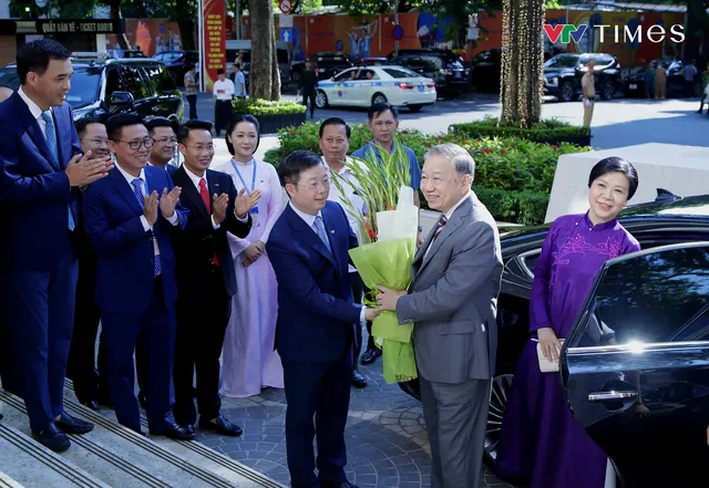 General Secretary To Lam Presents First-Class Labor Order to Vietnam Television - Ảnh 1.