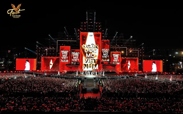 Prime Minister attends V Fest – Vietnam Today music festival - Ảnh 3.