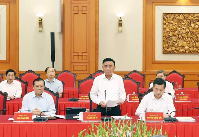 Politburo reviews preparations for first Party Congress of Central Party Agencies - Ảnh 1.
