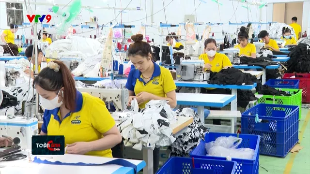 Xuất khẩu dồn sức cho những tháng cuối năm