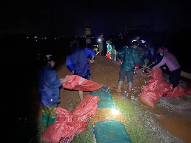 CẬP NHẬT: Cảnh báo nguy cơ lũ quét, sạt lở đất ở nhiều địa phương sau bão số 10 - Ảnh 2.