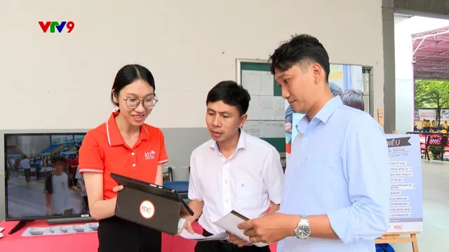 Tập huấn giáo viên về đào tạo kỹ năng công dân số cho học sinh
