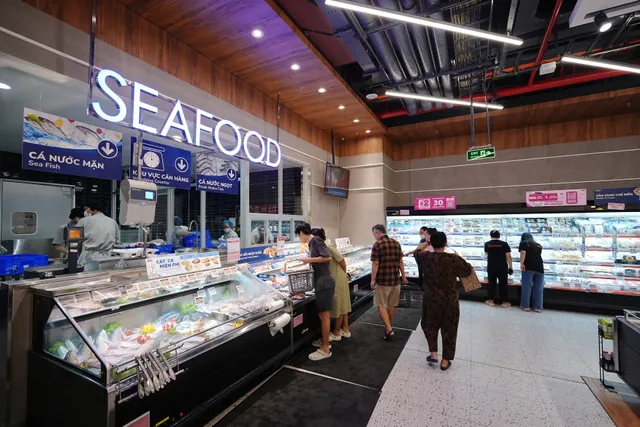 AEON opens first store in Hung Yen, strengthening Vietnam retail network - Ảnh 2.