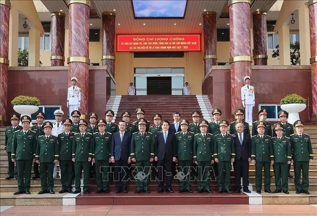 State President attends opening of new school year at National Defence Academy - Ảnh 1.