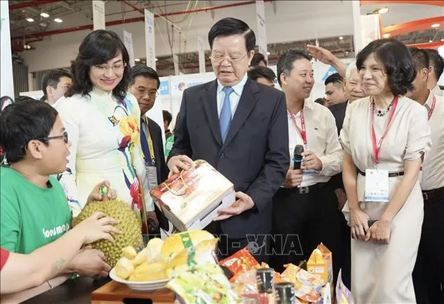 World Tourism Day: Vietnam advances green, sustainable tourism - Ảnh 1.