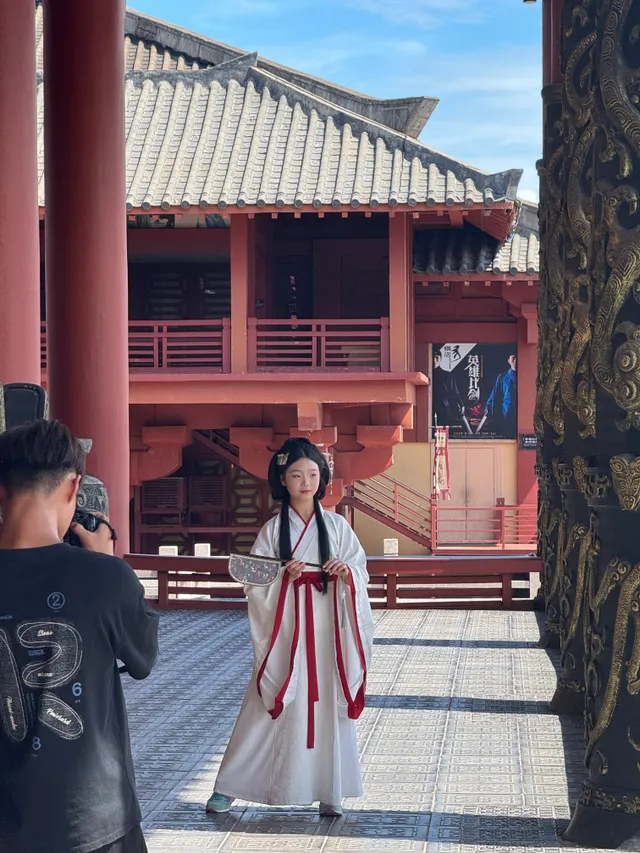 Hengdian: From rural fields to the world’s largest film studio - Ảnh 2.