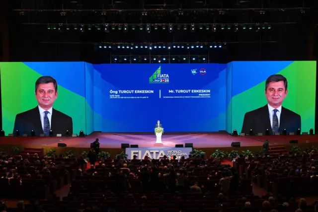 Vietnam poised to become ASEAN’s green logistics hub - Ảnh 1.