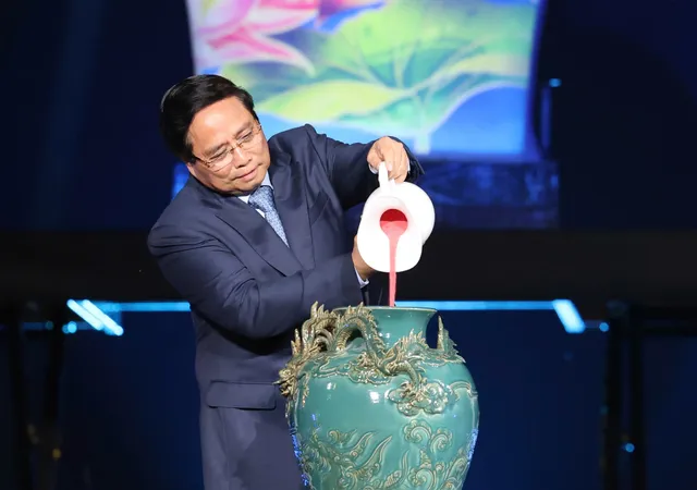Khai mạc Lễ hội Văn hóa Thế giới tại Hà Nội: Hòa sắc năm châu giữa lòng di sản - Ảnh 3.