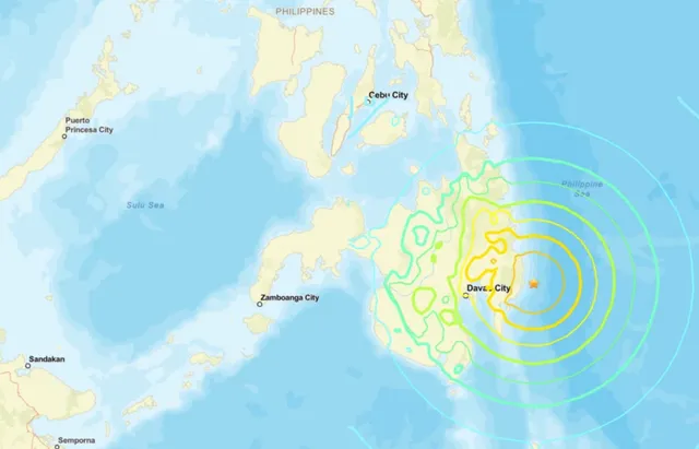 Động đất 7,6 rung chuyển miền Nam, Philippines ban bố cảnh báo sóng thần khẩn cấp - Ảnh 1.