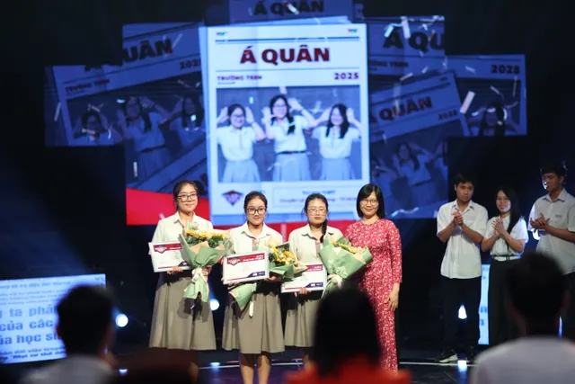 Chung kết Trường Teen 2025: Bản lĩnh tuổi 17 trong trận tranh biện nghẹt thở - Ảnh 8.