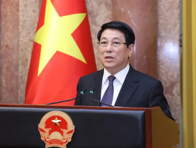 State President presents title of ambassador to diplomats - Ảnh 1.