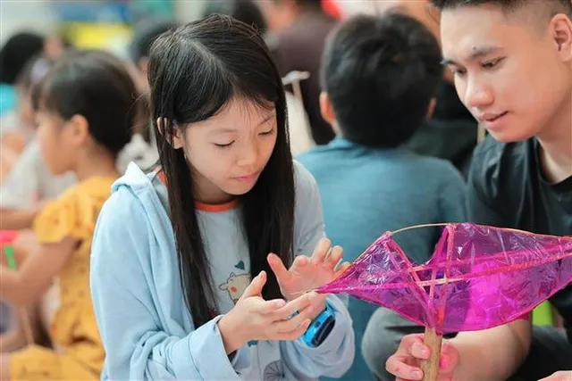 Mid-Autumn Festival – A celebration for children, a festival of reunion - Ảnh 1.