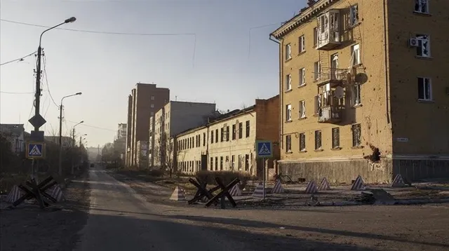 Nga tuyên bố kiểm soát thêm một ngôi làng ở miền Đông Ukraine  - Ảnh 1.