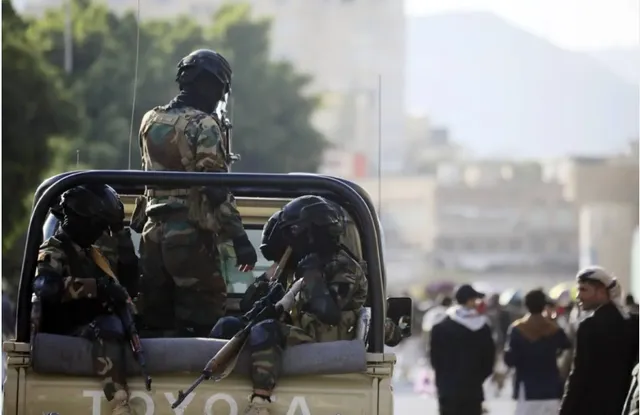 Houthi đột kích trụ sở Liên hợp quốc tại thủ đô Sanaa của Yemen - Ảnh 1.