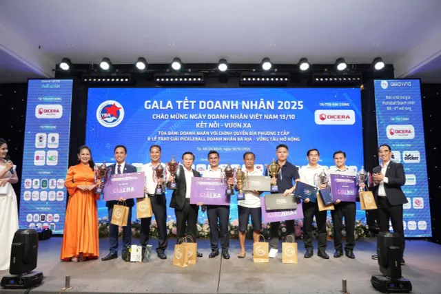 Giải Pickleball doanh nhân Bà Rịa - Vũng Tàu mở rộng thu hút 200 vận động viên- Ảnh 1. Giải Pickleball doanh nhân Bà Rịa - Vũng Tàu mở rộng thu hút 200 vận động viên- Ảnh 1.