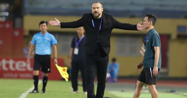 HLV Popov cảnh báo V-League sau chiến thắng của Viettel: "Cứ đá thế này, 2-3 năm nữa có thể thua cả Nepal"- Ảnh 2. HLV Popov cảnh báo V-League sau chiến thắng của Viettel: "Cứ đá thế này, 2-3 năm nữa có thể thua cả Nepal"- Ảnh 2.