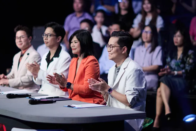 Final Round of School Teen 2025: The Courage of 17-Year-Olds Shines in a Fierce Debate - Ảnh 5.