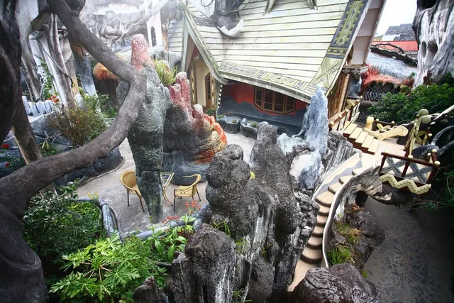 How The World Celebrates Halloween: Destinations That Bring the Season to Life - Ảnh 1.