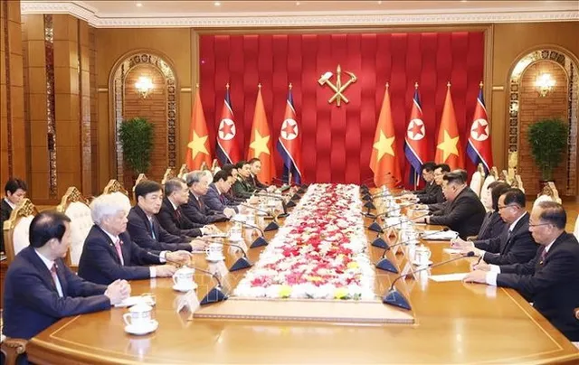 Party General Secretary’s state visit to DPRK yields important outcomes: Deputy FM - Ảnh 1.