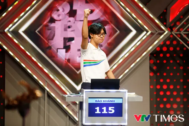 The Road to Olympia Mount: A Spectacular Breakthrough in Quarter 4 as Hanoi Schoolboy Secures a Spot in the Finals - Ảnh 4.