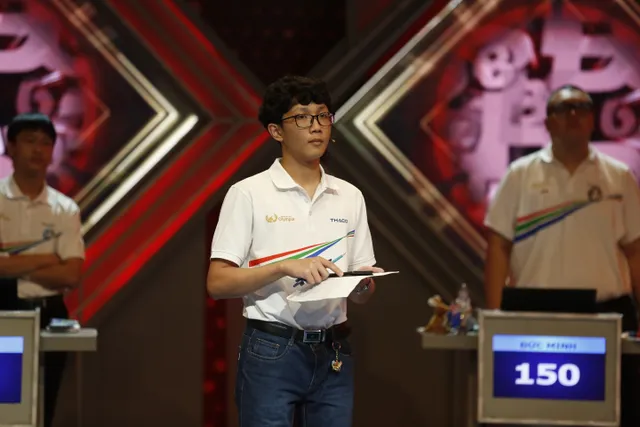 The Road to Olympia Mount: A Spectacular Breakthrough in Quarter 4 as Hanoi Schoolboy Secures a Spot in the Finals - Ảnh 9.