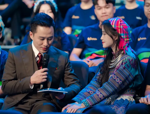 25th Anniversary Gala of Road to Olympia Mount: The Shining Stars of Hope - Ảnh 9.