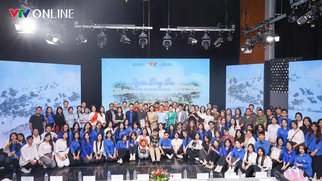 “Stand with Our Compatriots” - When Millions of Vietnamese Hearts Beat as One - Ảnh 16.