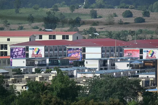 Gần 500 công dân Ấn Độ mắc kẹt ở Thái Lan sau khi trốn khỏi trung tâm lừa đảo ở Myanmar   - Ảnh 1.