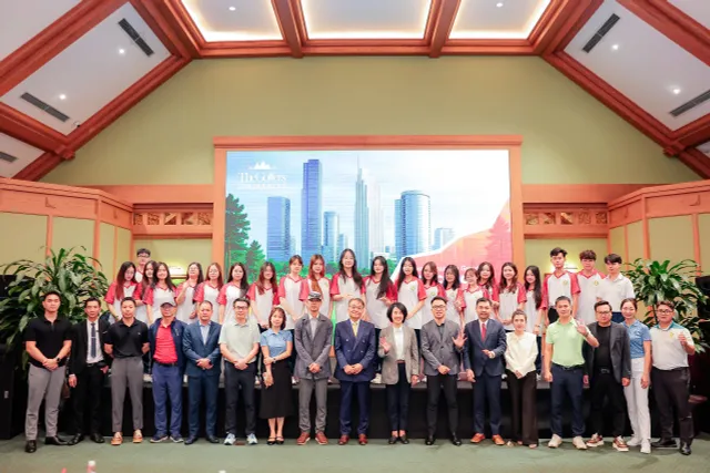 Chuyên gia Nhật Bản chia sẻ kinh nghiệm giúp phát triển golf Việt Nam- Ảnh 2. Chuyên gia Nhật Bản chia sẻ kinh nghiệm giúp phát triển golf Việt Nam- Ảnh 2.