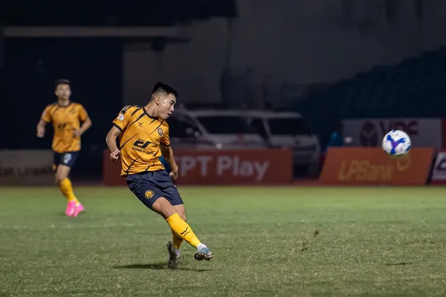 Đông Á Thanh Hóa gục ngã trước Thể Công - Viettel trong ngày HLV Popov tái ngộ đội bóng cũ- Ảnh 1. Đông Á Thanh Hóa gục ngã trước Thể Công - Viettel trong ngày HLV Popov tái ngộ đội bóng cũ- Ảnh 1.