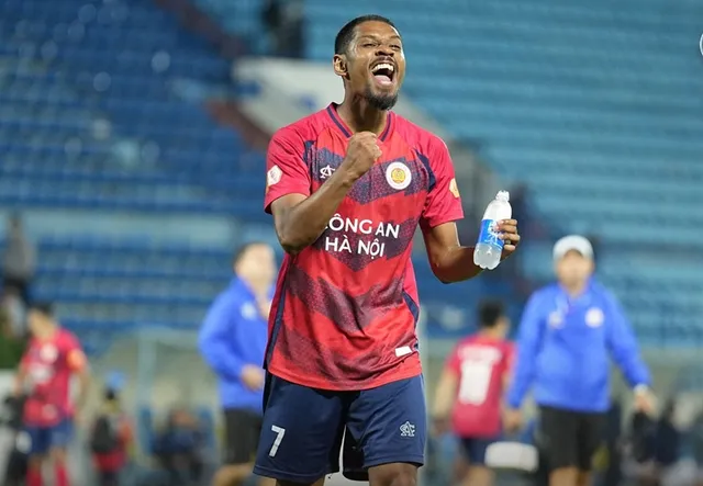 Quả bóng vàng Việt Nam 2025: 23 ứng viên lộ diện, hứa hẹn cuộc đua "nghẹt thở"- Ảnh 3. Quả bóng vàng Việt Nam 2025: 23 ứng viên lộ diện, hứa hẹn cuộc đua "nghẹt thở"- Ảnh 3.