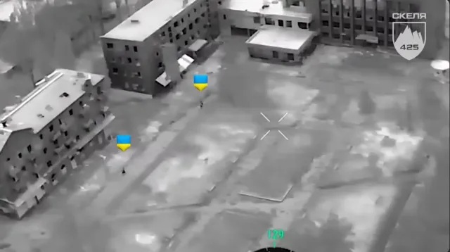 Chiến sự Pokrovsk: Ukraine rơi vào tình thế “ngàn cân treo sợi tóc”- Ảnh 2.