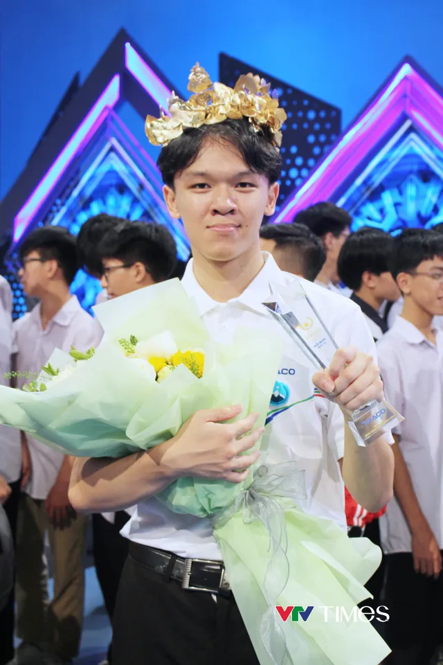 Doan Thanh Tung’s Journey to the Road to Olympia Mount 2025 Finals - Ảnh 1.