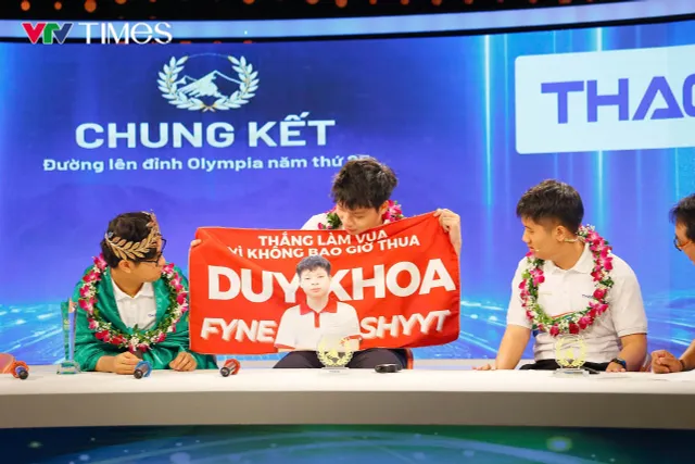 Road to Olympia Mount 2025 Champion: This victory brings pride  to  the family, the school, and  Hanoi - Ảnh 5.