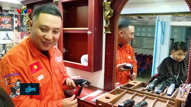 Quầy cắt tóc trả phí bằng nụ cười