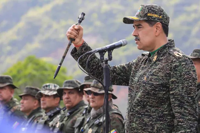 Mỹ điều tàu sân bay tới khu vực Mỹ Latinh, Venezuela định hình lại học thuyết quân sự- Ảnh 1. Mỹ điều tàu sân bay tới khu vực Mỹ Latinh, Venezuela định hình lại học thuyết quân sự- Ảnh 1.