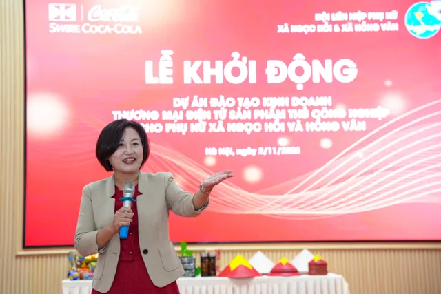 Coca-Cola Beverages Vietnam continues to empower women in handicraft villages through e-commerce training initiative - Ảnh 3.