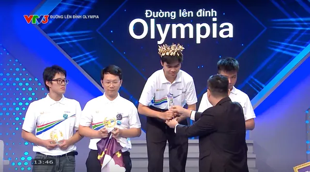 An exhilarating race for  points opens the 26th season of Road to Olympia Mount - Ảnh 7.