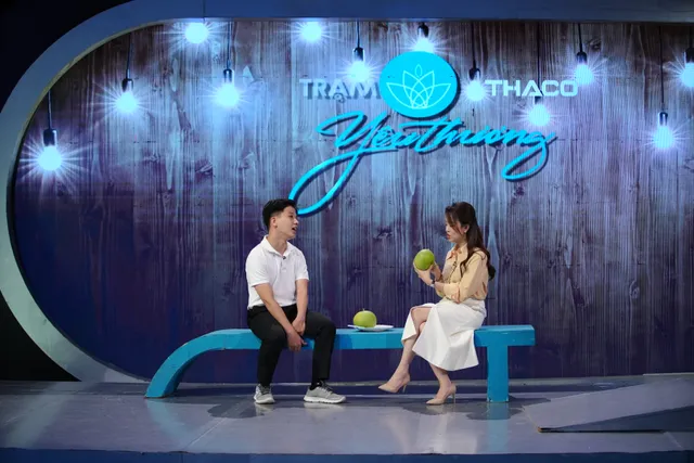 Station of Love: The Half-Paralyzed Boy Who Became an IT Lecturer - Ảnh 1.