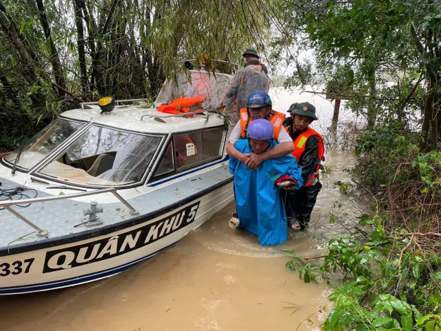 CẬP NHẬT: Mưa lũ lịch sử khiến 50 người chết và mất tích, ngập lụt kéo dài 2-3 ngày tới - Ảnh 1.