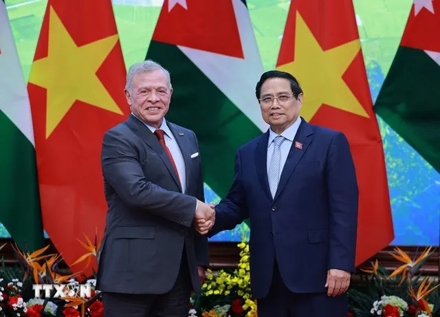 Jordan’s King concludes official visit to Vietnam - Ảnh 1.