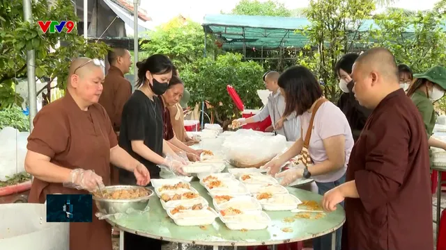 Đảm bảo dinh dưỡng khẩn cấp cho đồng bào vùng rốn lũ