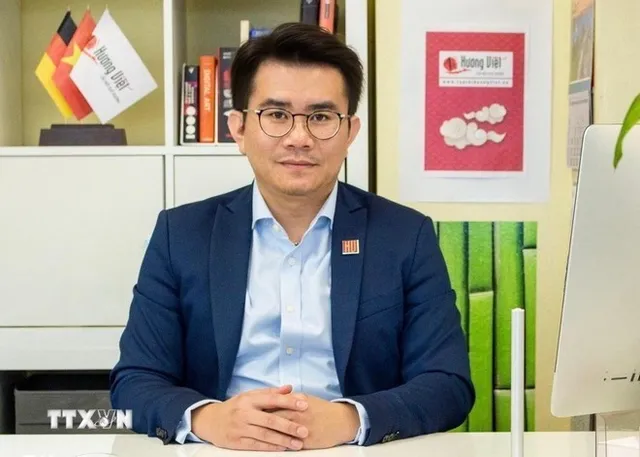 Awakening the strength of the Vietnamese community abroad - Ảnh 1.