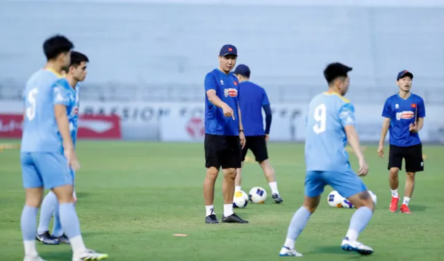 Các cầu thủ U22 Việt Nam tích cực rèn luyện để cạnh tranh suất dự SEA Games 33
- Ảnh 1. Các cầu thủ U22 Việt Nam tích cực rèn luyện để cạnh tranh suất dự SEA Games 33
- Ảnh 1.