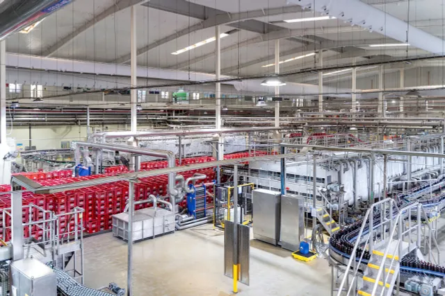 Accelerates path toward net-zero emission with stronger renewable-energy push - Ảnh 1.