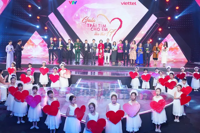 Gala Operation Healthy Heart: 17 Years of Healing Little Hearts with Love - Ảnh 8.