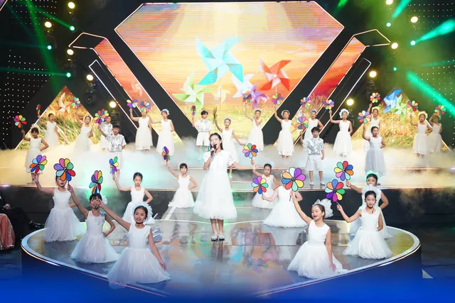 Gala Operation Healthy Heart: 17 Years of Healing Little Hearts with Love - Ảnh 3.