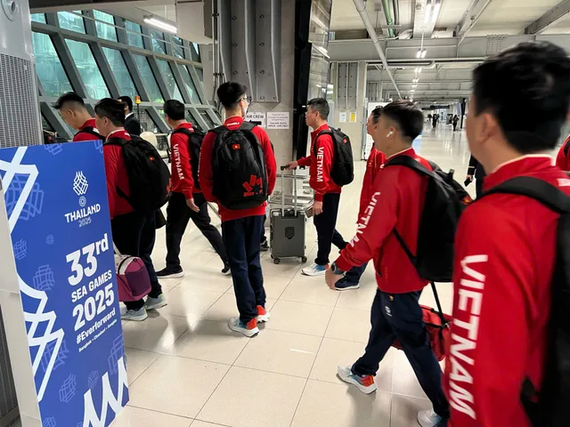 Đoàn Thể thao Việt Nam tới Thái Lan, sẵn sàng chinh phục SEA Games 33- Ảnh 1. Đoàn Thể thao Việt Nam tới Thái Lan, sẵn sàng chinh phục SEA Games 33- Ảnh 1.