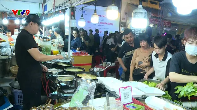 Thị trường ẩm thực sôi động với phố đêm chợ lớn