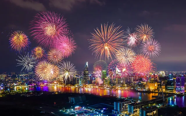 The destinations driving Vietnam’s festive travel momentum - Ảnh 2.